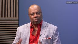 Tracy Parsons on the Set of Champaign Spotlight